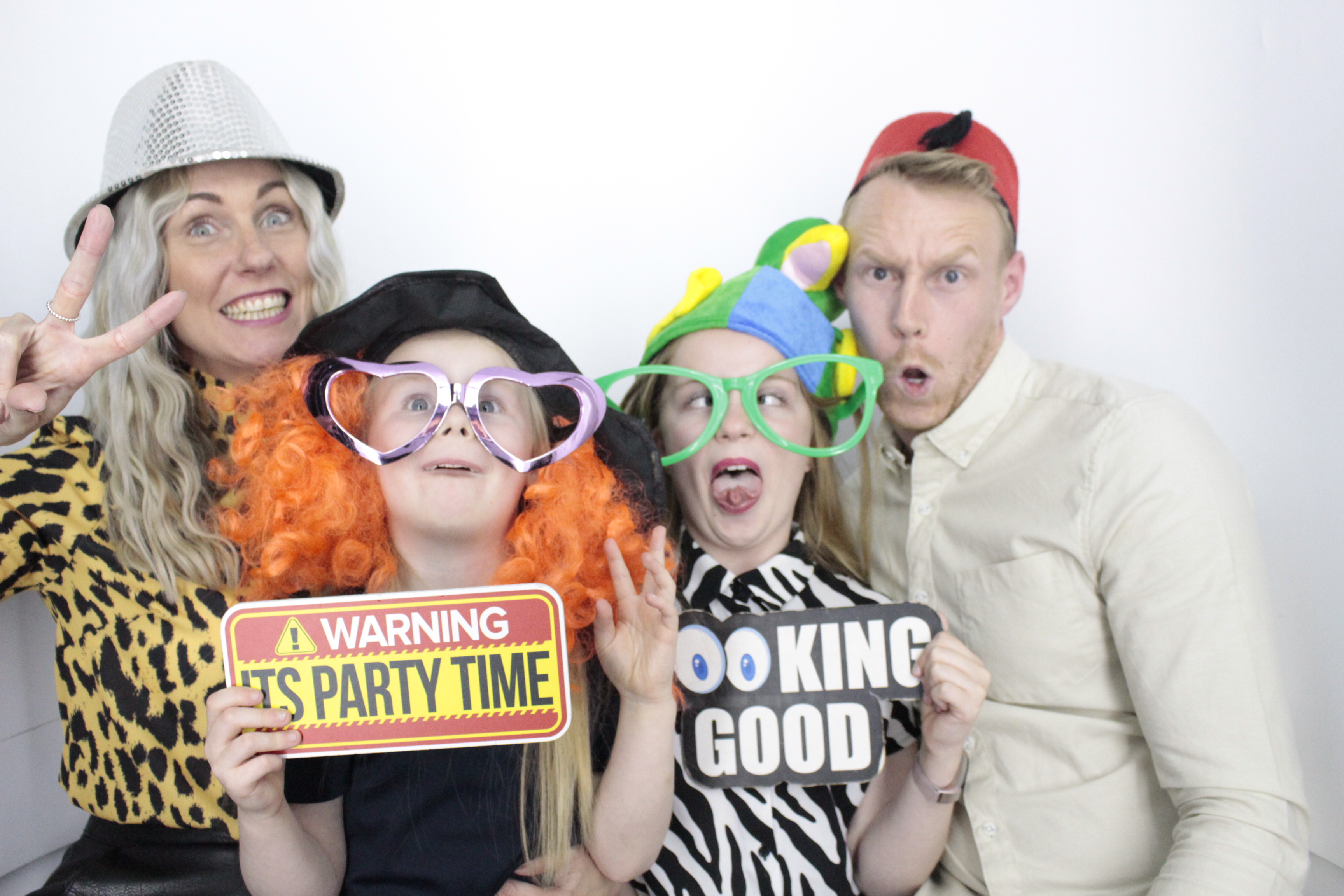 Mandy's 60th  Birthday Party | View more photos from the event at gallery.myphotoboothexperience.co.uk/u/MyPhotoBoothExperienceLtd/Mandys-60th-Birthday-Party